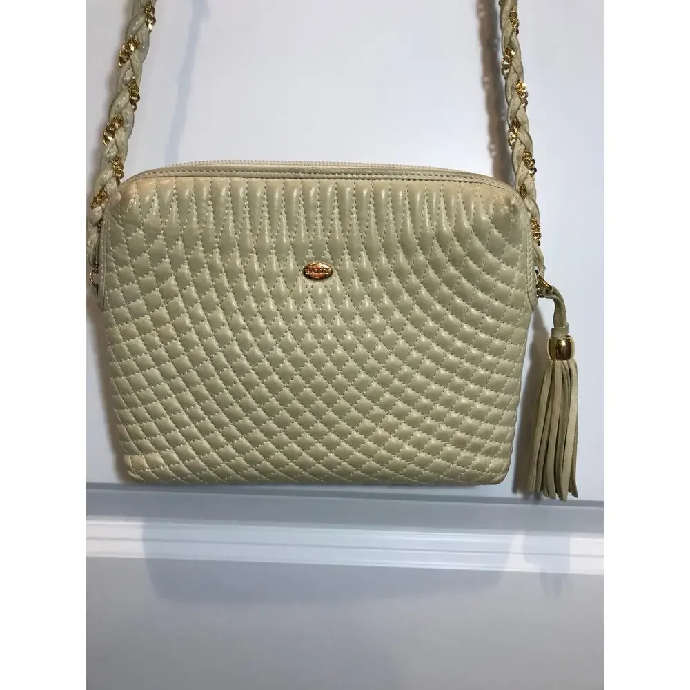 Bally Vintage Quilted Beige Leather Crossbody Bag Tassel Gold Chain Lux EUC
